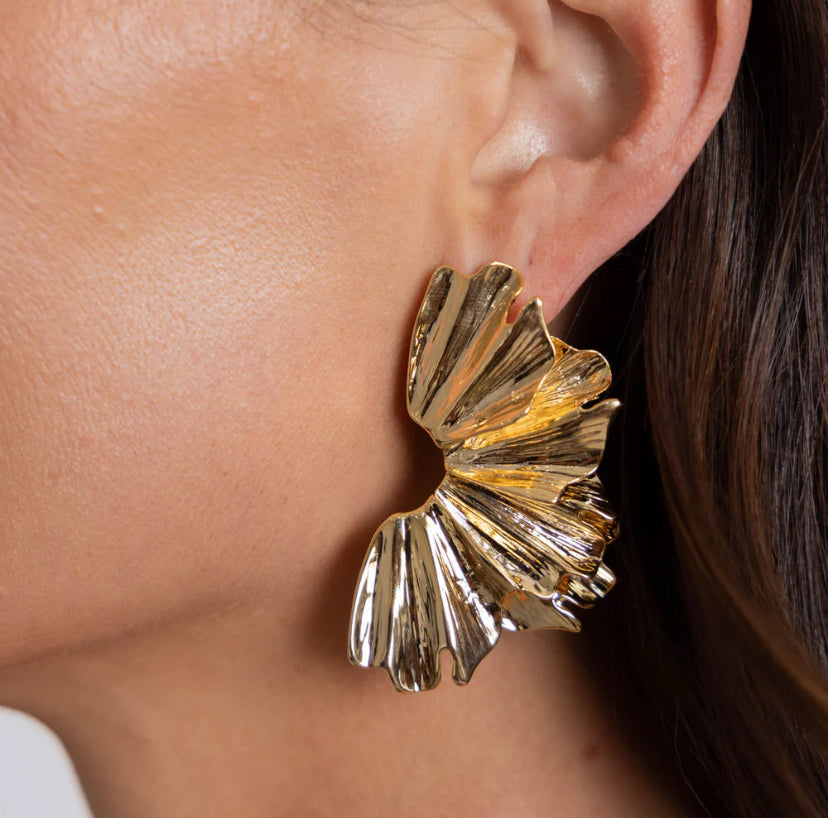 AMA EARRING
