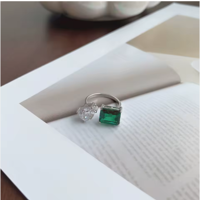 ELLIS RING