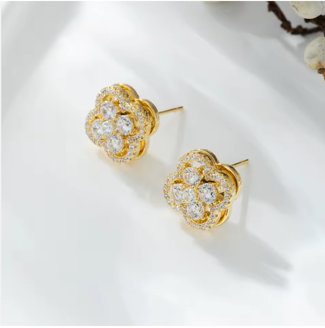 DAI EARRING
