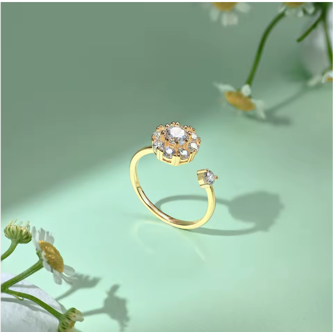 LOVY RING