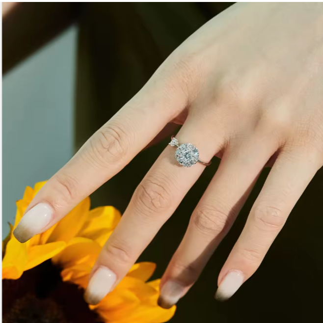 LOVY RING